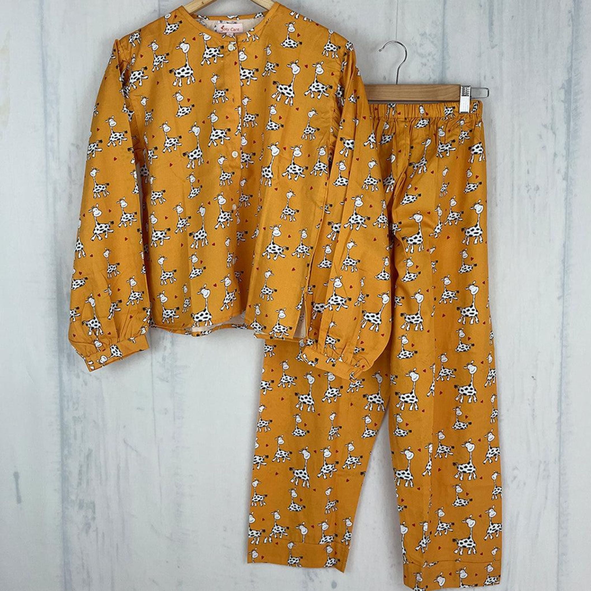 Farrow Nightwear - Naughty giraffe Joeycare