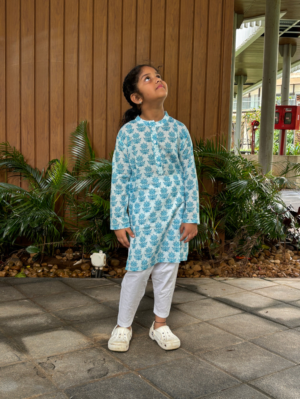 Salwar Kurta Set for Girls - Neel Booti